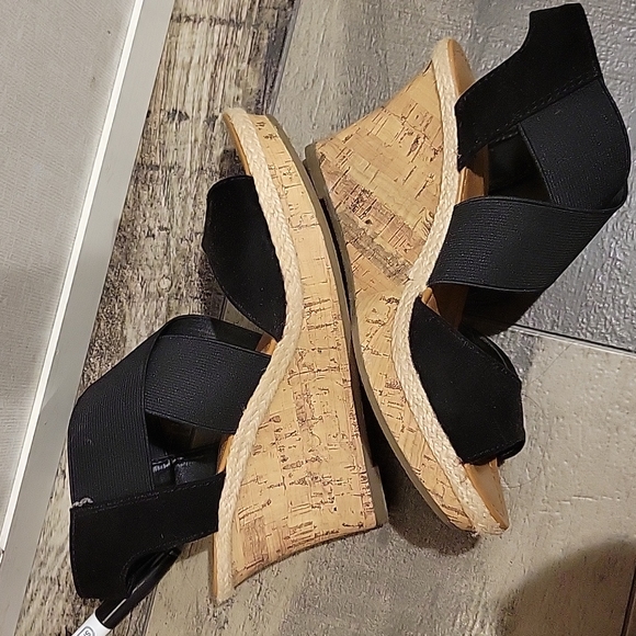 a.n.a a new approach. 6½ . tan with black. - Picture 2 of 4